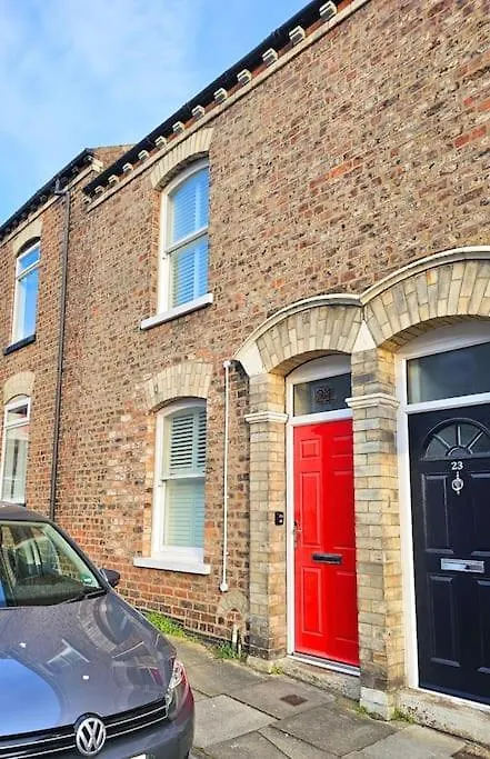 Holiday home Stunning Terraced House Next To York Racecourse Villa