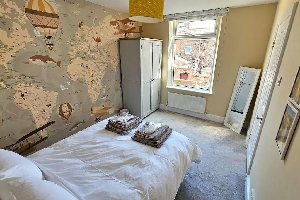 Holiday home Stunning Terraced House Next To York Racecourse Villa