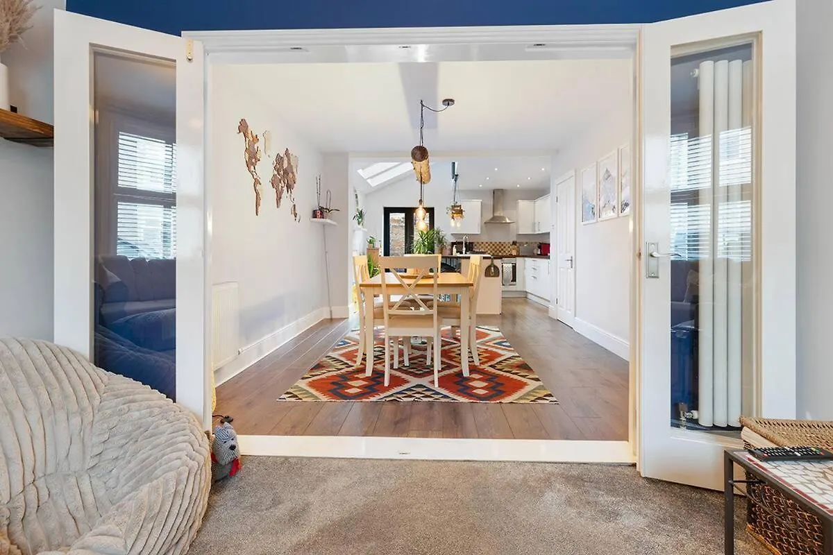 Stunning Terraced House Next To York Racecourse Villa Holiday home